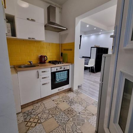Cozy Family Apartment In ブダペスト エクステリア 写真