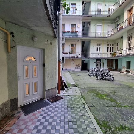 Cozy Family Apartment In ブダペスト エクステリア 写真